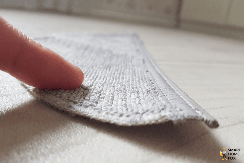 Das Wischtuch des Roborock Q7 Max ist in der Nahaufnahme zu sehen